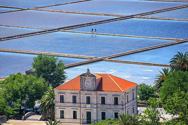 Exploring-the-Pelješac-Peninsula-Ston-Saltworks_3.png