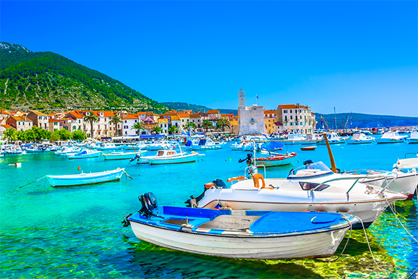 Plan Your Perfect Sailing Route Central Dalmatia-Komiza.jpg