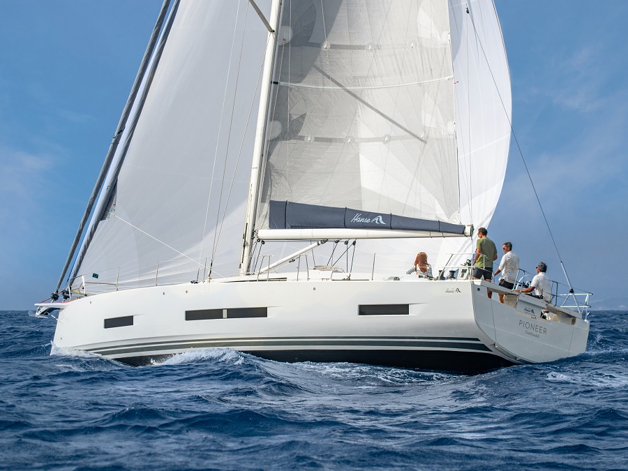 10 Best Sailboat Brands to Buy or Charter in 2024