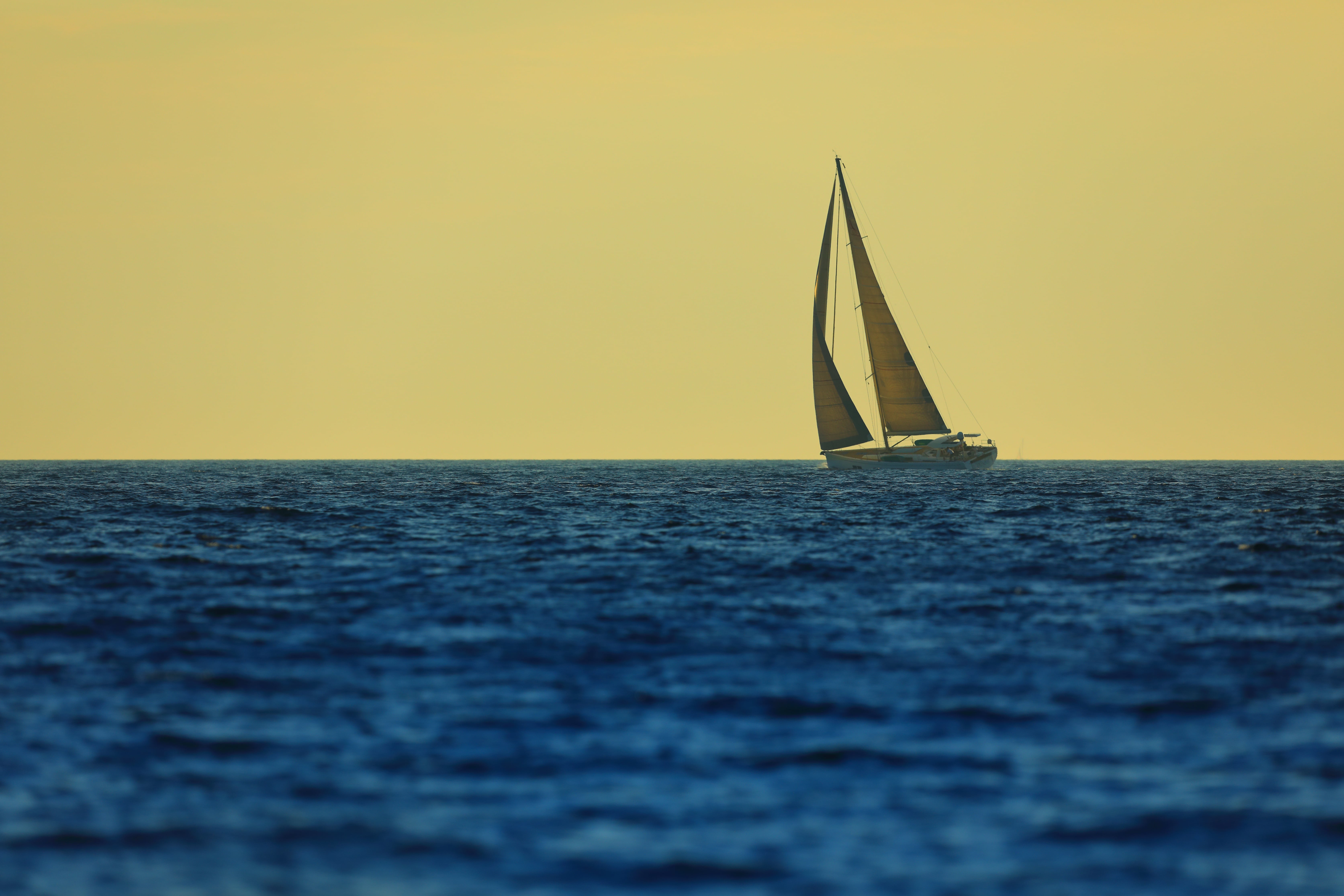 Croatia-yachting-monohull-sailboat