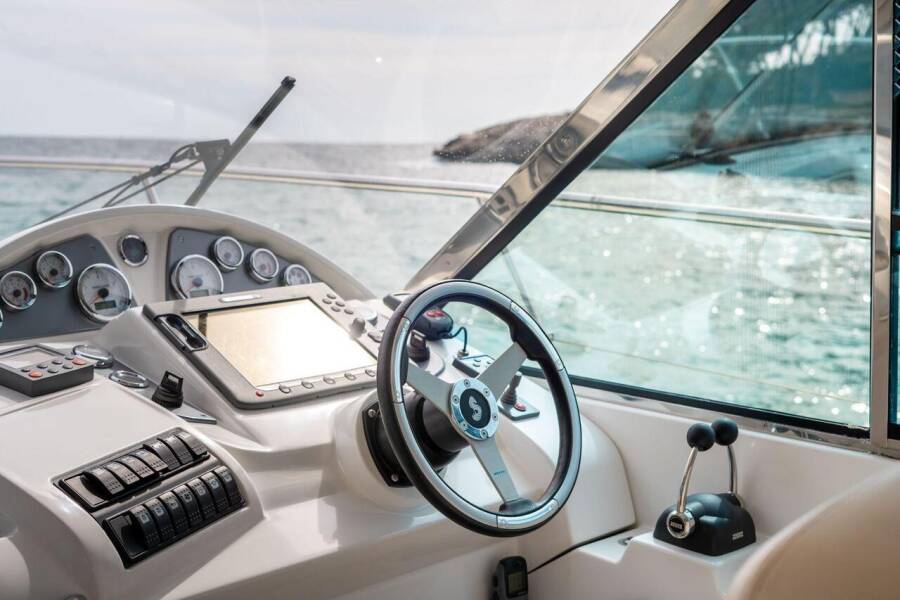 Antares 12 | Helen Rose