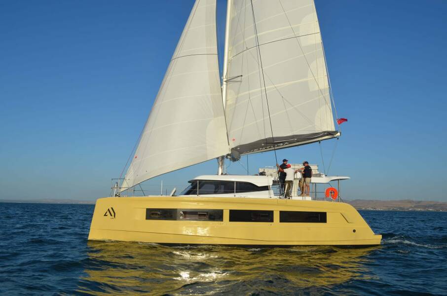 Aventura 45  | Cajha