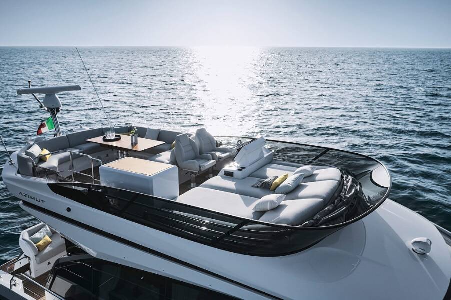 Azimut 53  | White