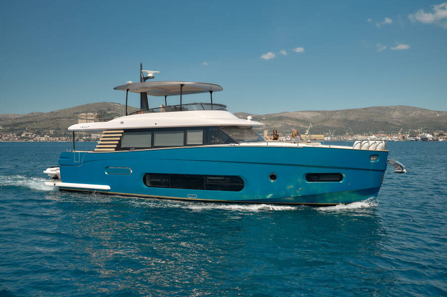 Azimut Magellano 66  | Ava 2