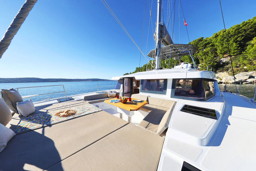 Bali 4.6 | Belle Amie