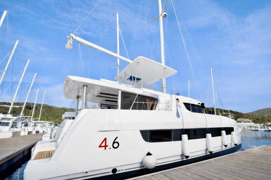 Bali 4.6 | Friendship