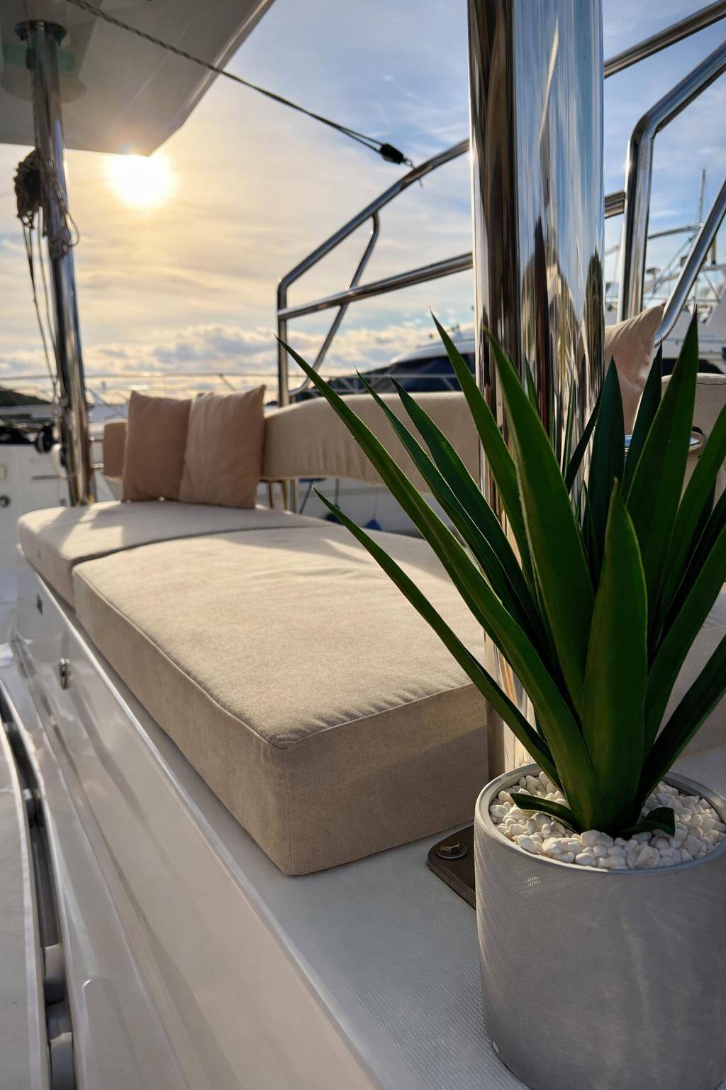 Bali 4.6 | Friendship