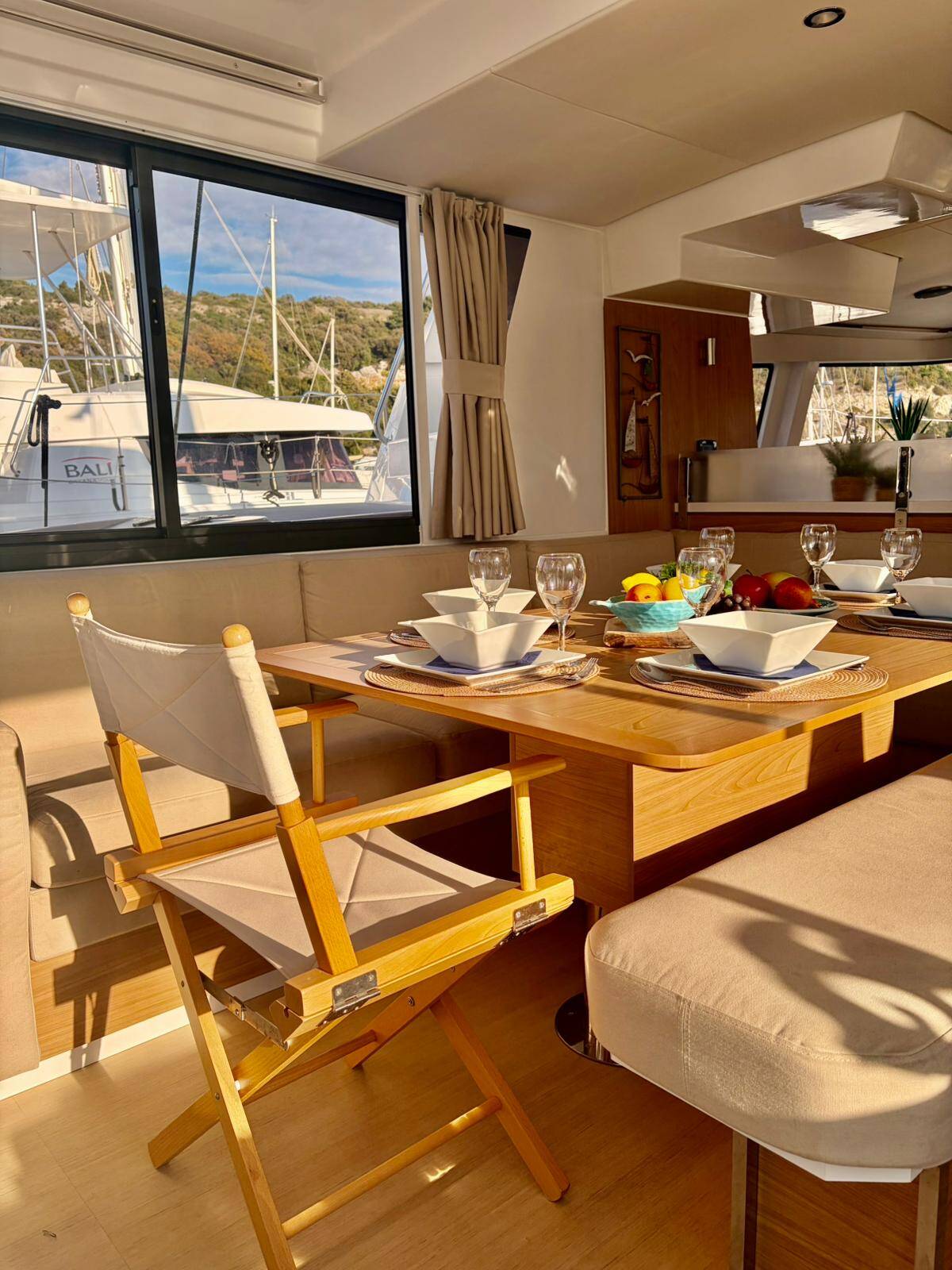 Bali 4.6 | Friendship