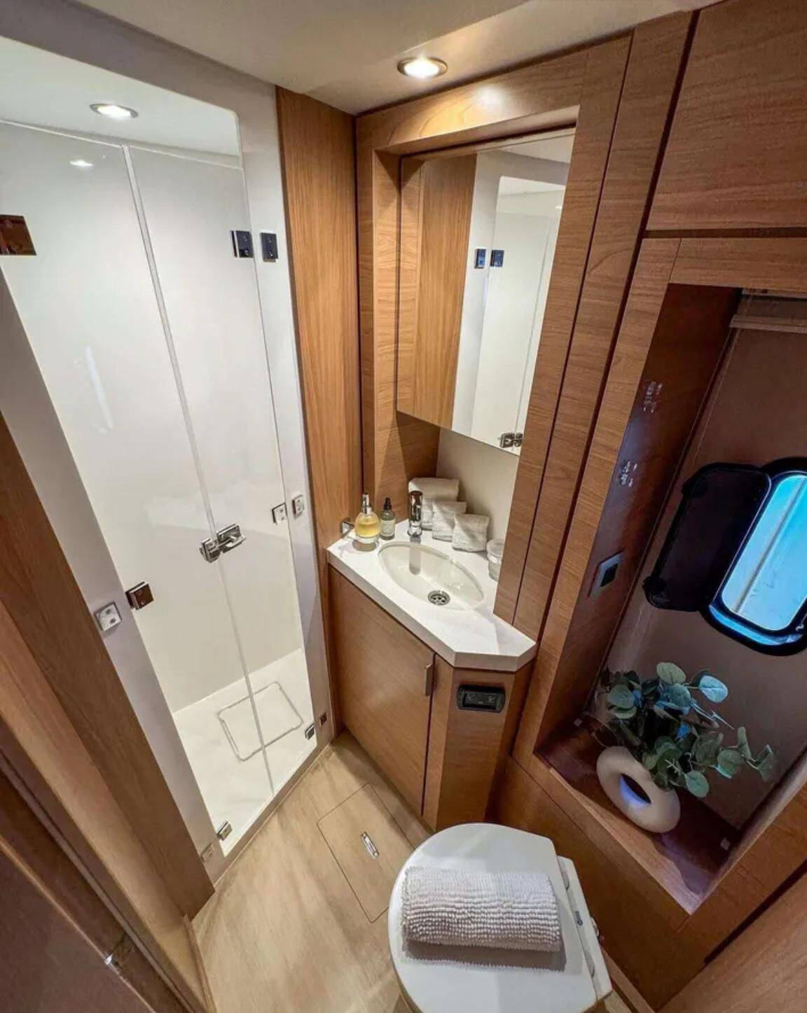 Bali 4.6 | Aquaholic