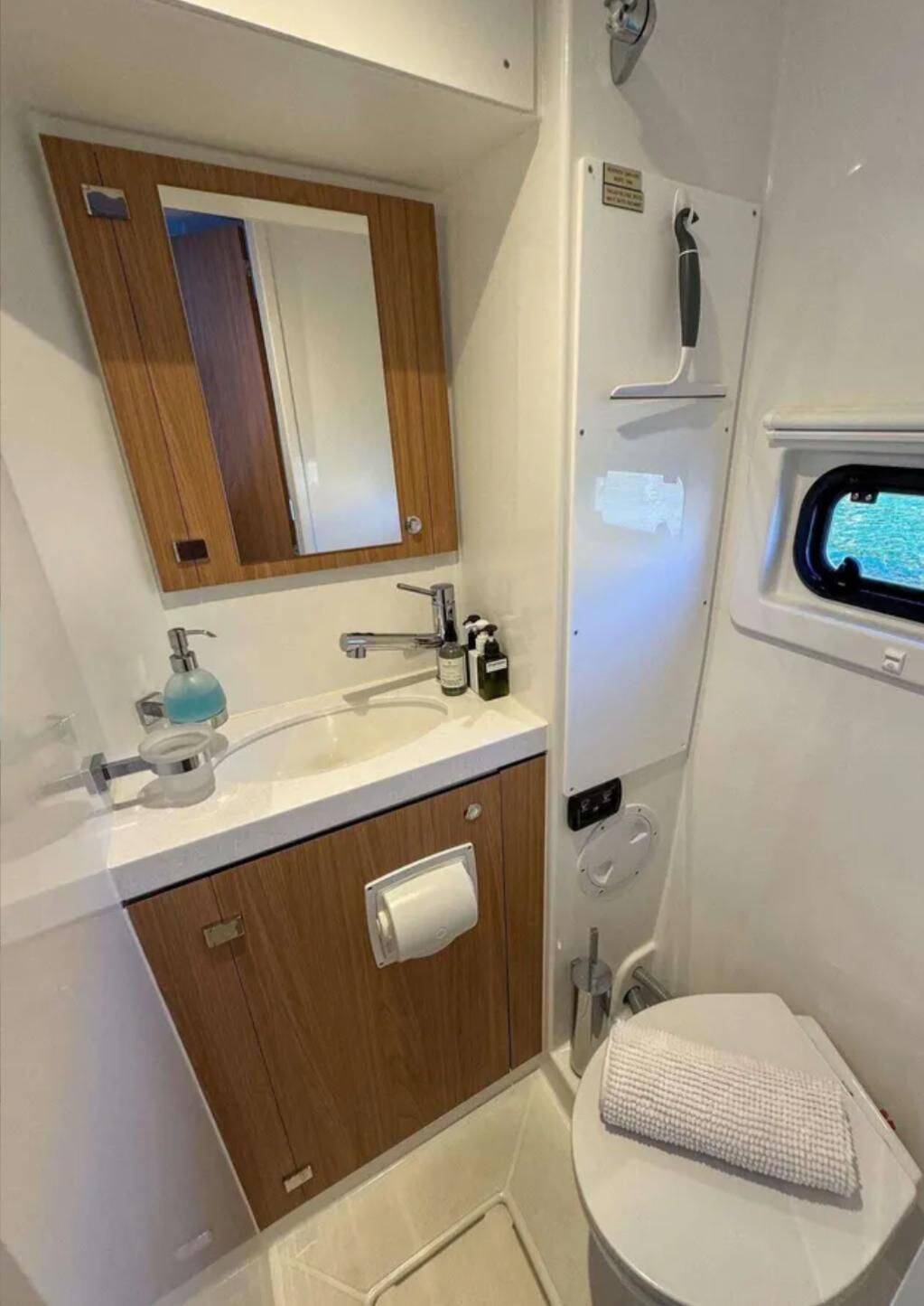 Bali 4.6 | Aquaholic