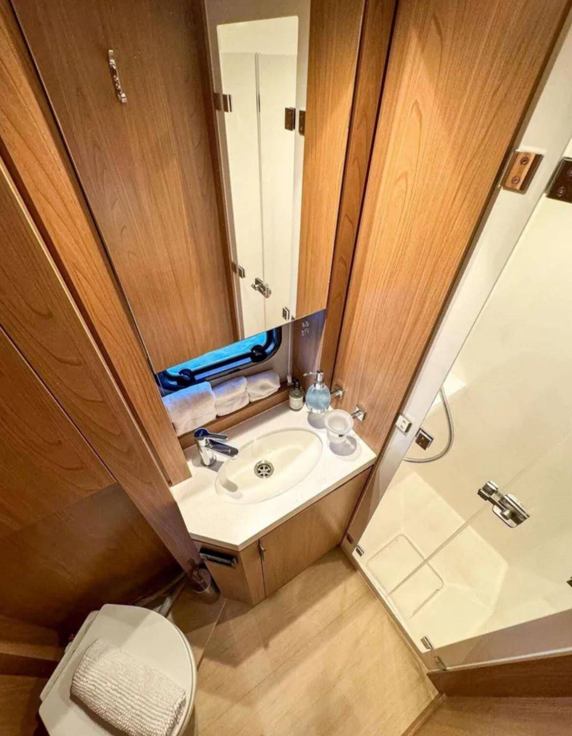 Bali 4.6 | Aquaholic