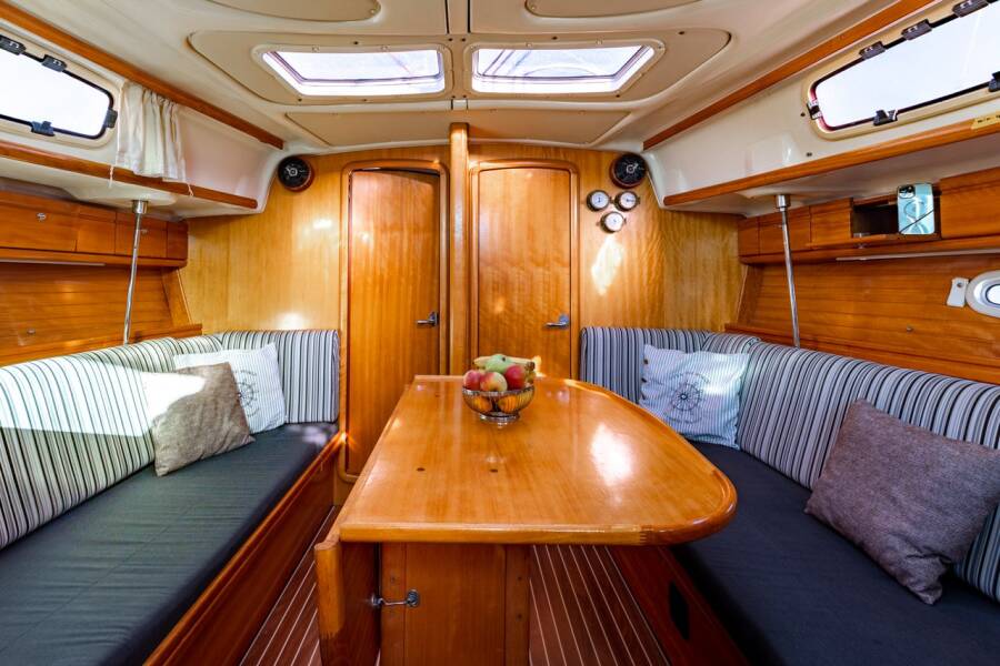 Bavaria 37 Cruiser  | Funky