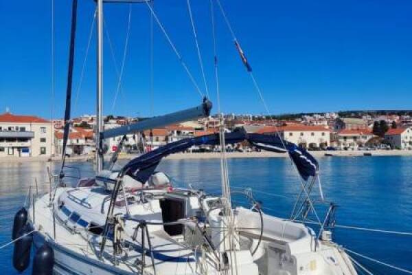 Bavaria 38