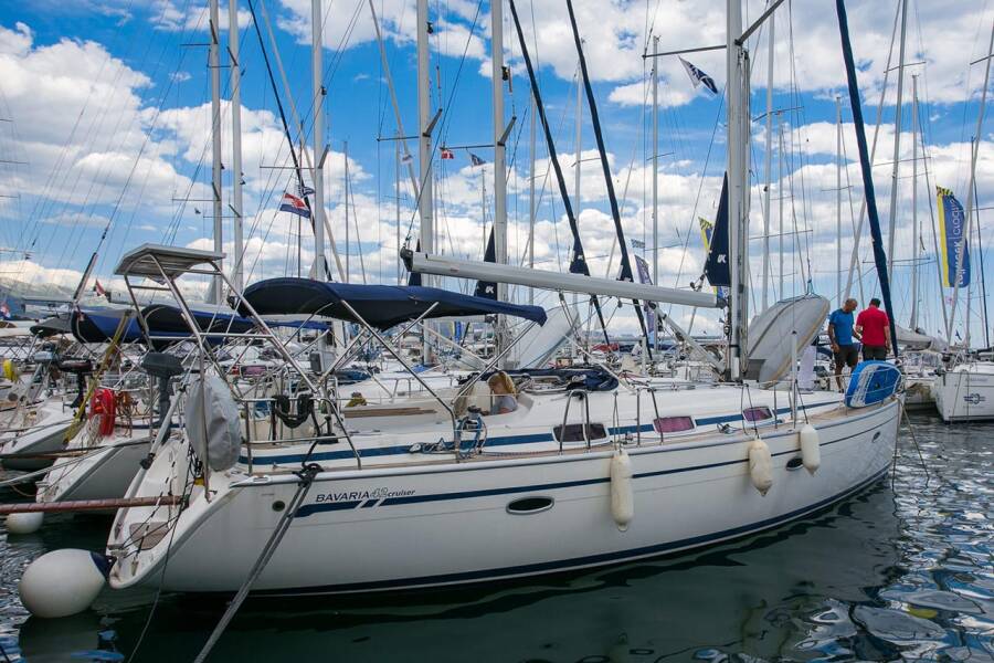 Bavaria 42 Cruiser | Lady Clam