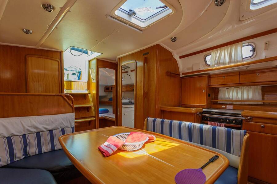 Bavaria 42 Cruiser | Lady Clam