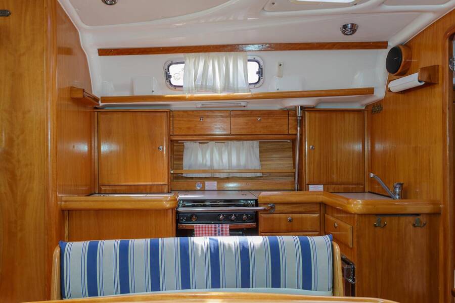 Bavaria 42 Cruiser | Lady Clam