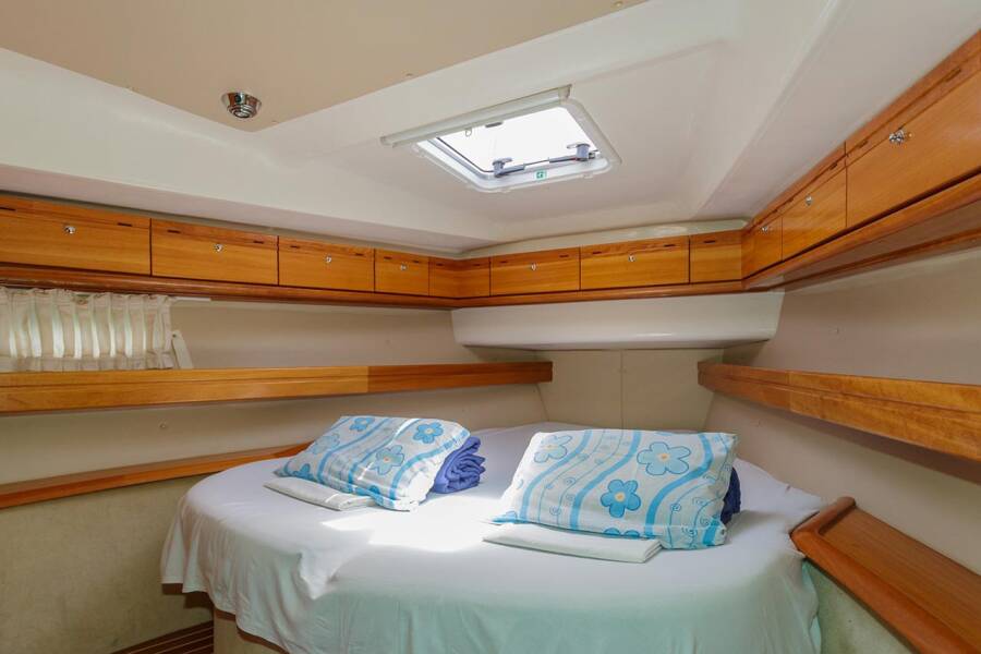 Bavaria 42 Cruiser | Lady Clam