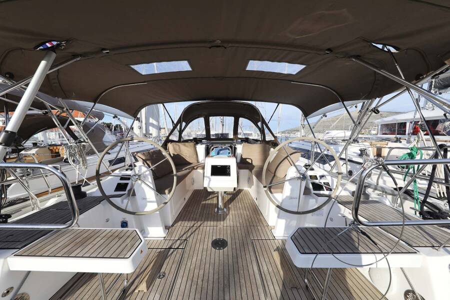 Bavaria C38 Style  | Amore