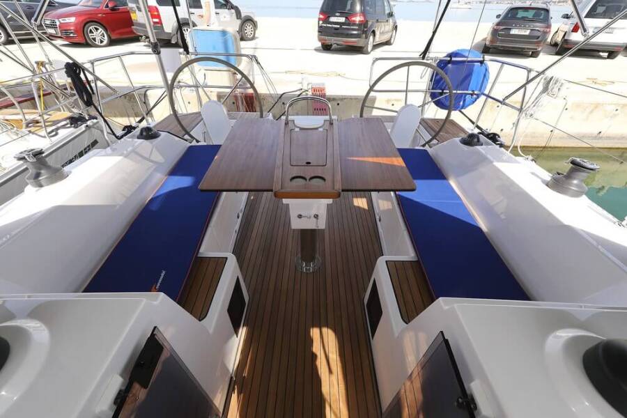 Bavaria C38  | Blue Note