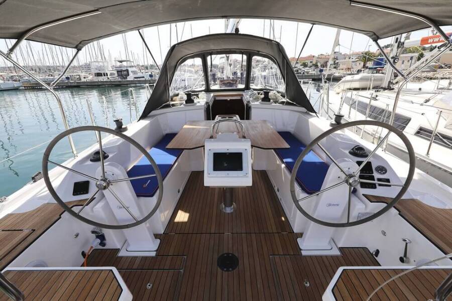 Bavaria C38  | Blue Note