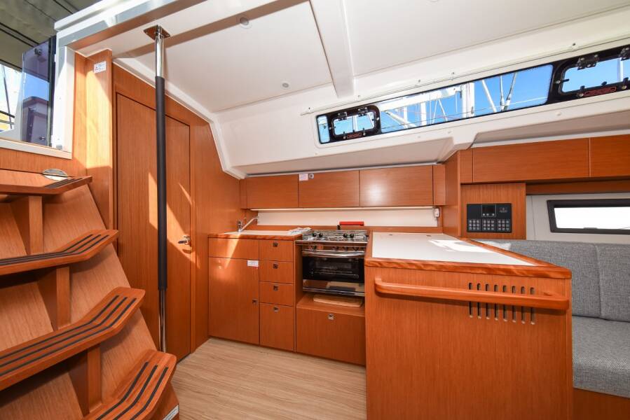 Bavaria C38  | Sea Cloud