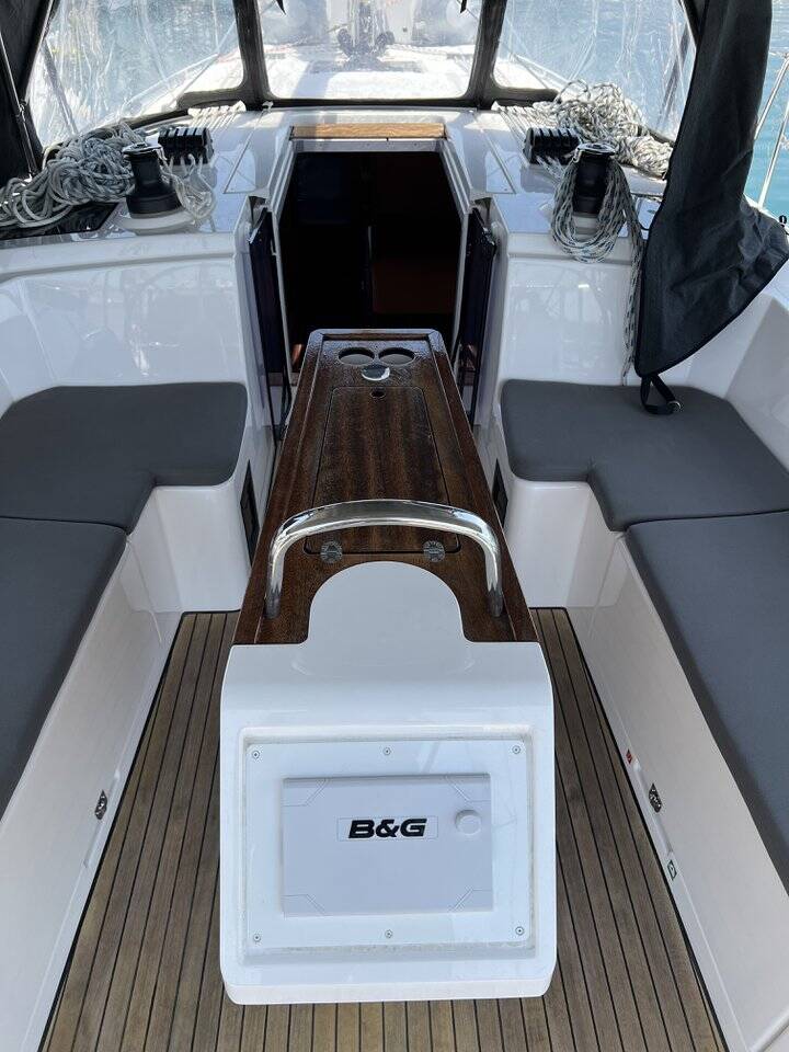 Bavaria C38  | Nela