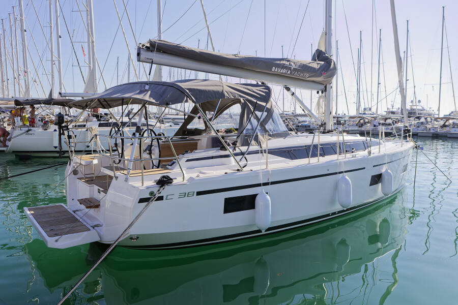 Bavaria C38  | Skye