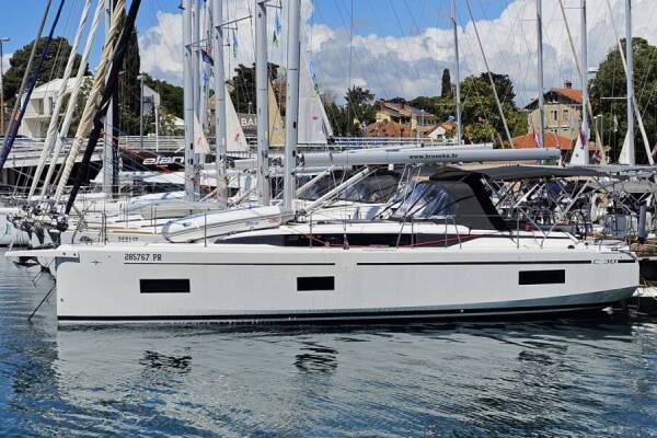 Bavaria C38 | Euphoria