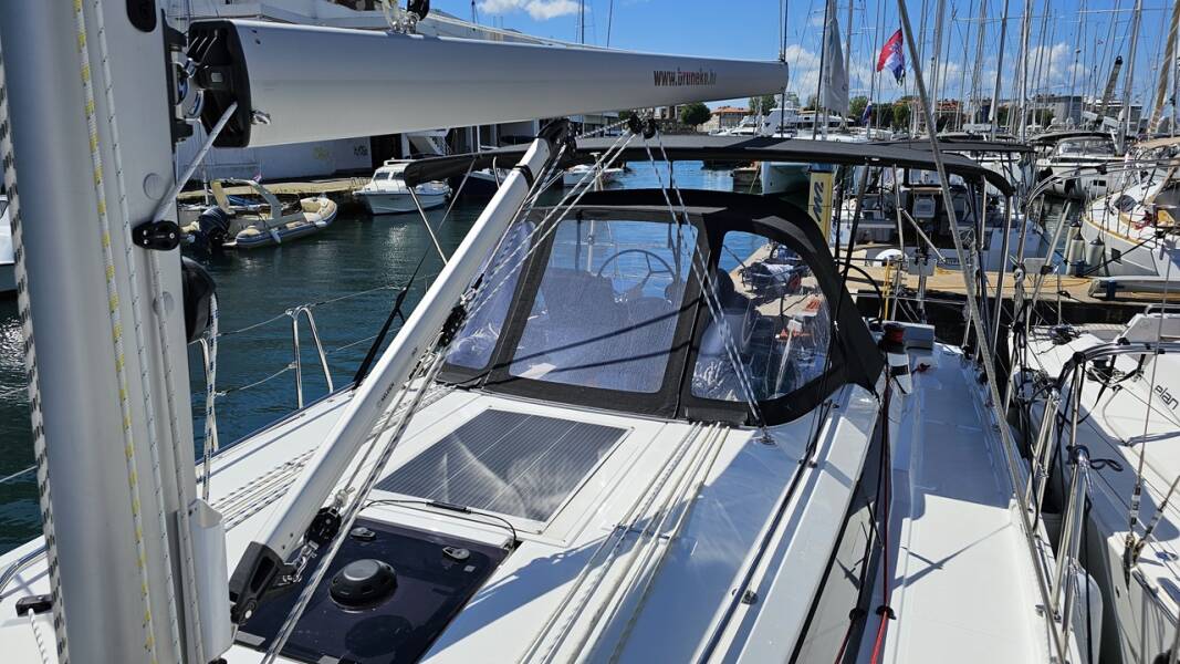 Bavaria C38  | Windchaser