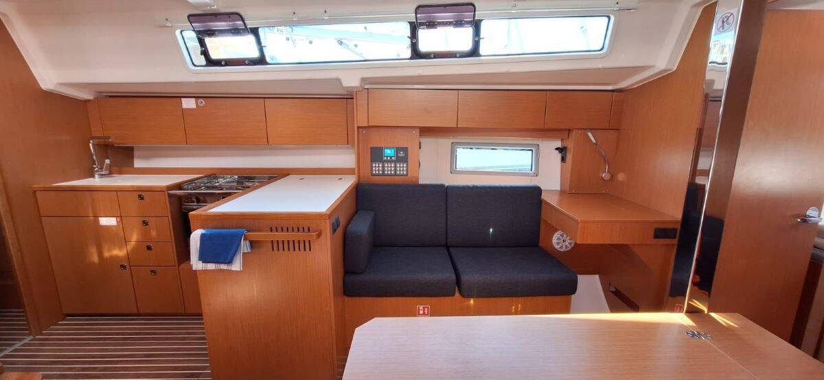 Bavaria C38  | Papagena