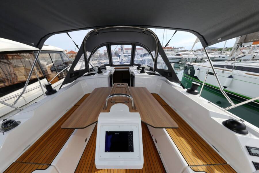 Bavaria C38  | Freewise