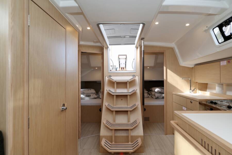Bavaria C38  | Freewise