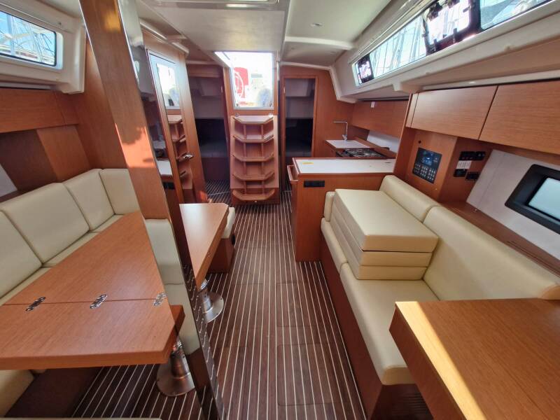 Bavaria C38  | Williams
