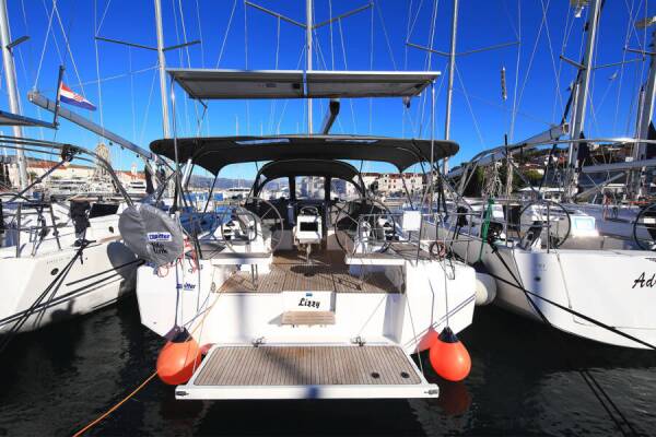 Bavaria C42 Style | Lizzy