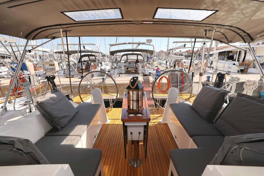 Bavaria C42 Style  | Antares