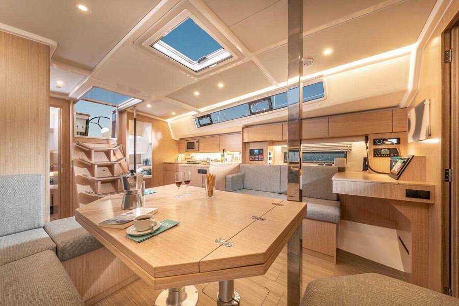 Bavaria C42 Style  | Sea Breeze