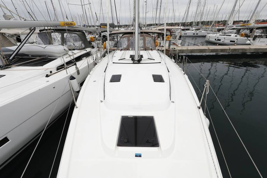 Bavaria C42  | Maupiti