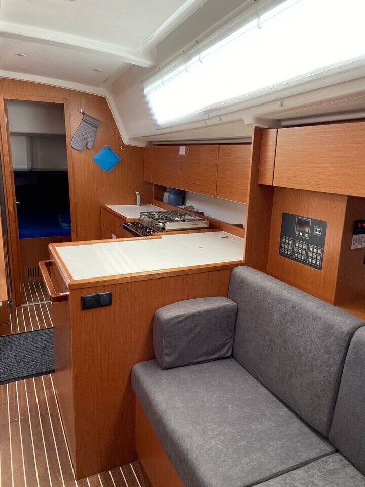 Bavaria C42  | Horizon