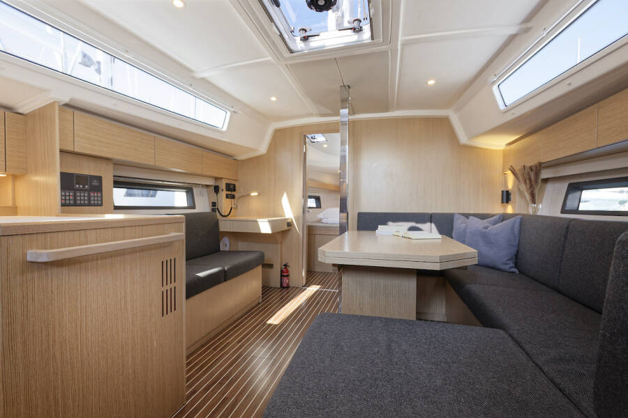 Bavaria C42  | Srna