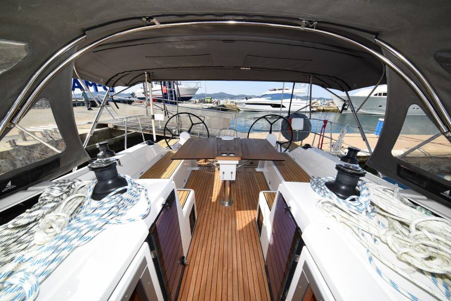 Bavaria C42  | Dna