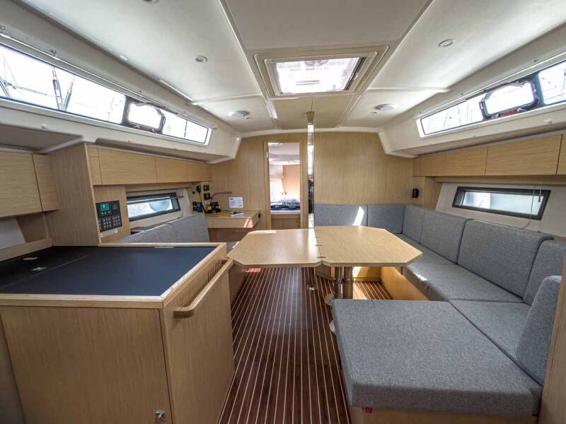 Bavaria C42  | Livia