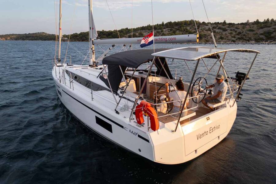 Bavaria C42  | Vento Estivo