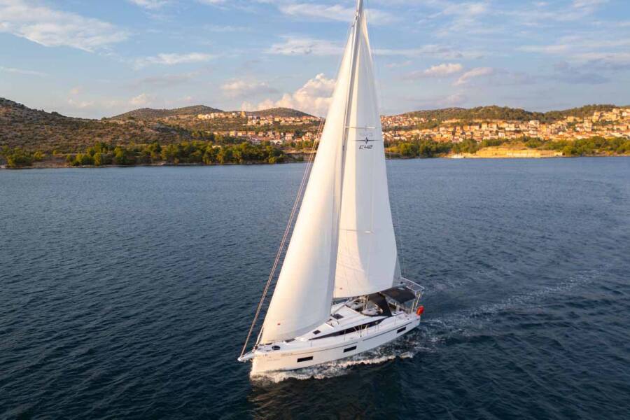 Bavaria C42  | Vento Estivo