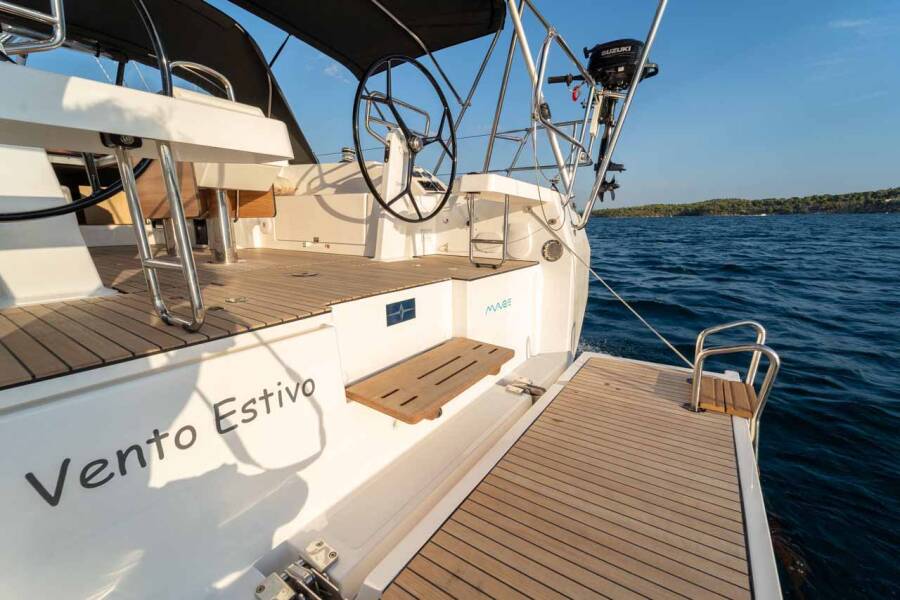 Bavaria C42  | Vento Estivo