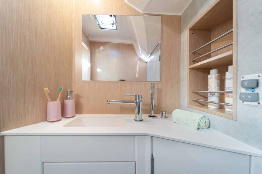 Bavaria C42  | Vento Estivo
