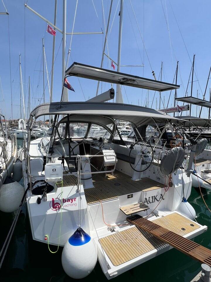 Bavaria C42  | Auka