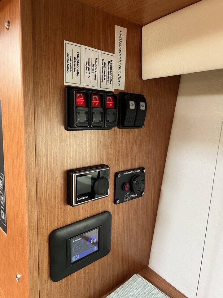 Bavaria C42  | Auka
