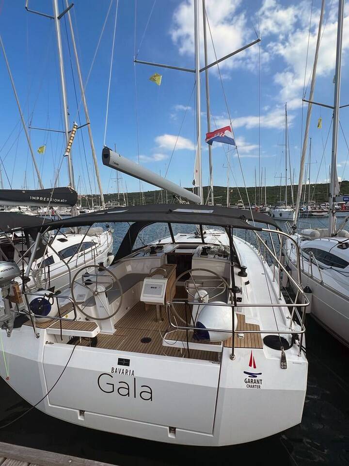 Bavaria C42  | Gala