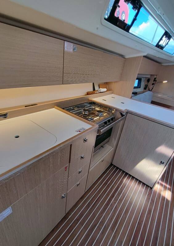 Bavaria C42  | Gala