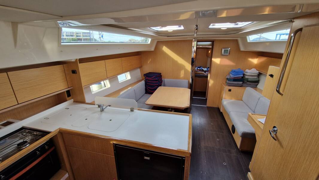 Bavaria C45 Holiday  | Lush Life